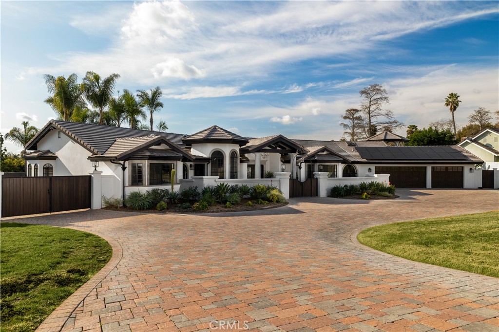 1129 Sugarbush Drive