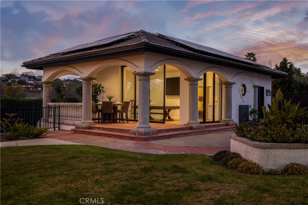 1129 Sugarbush Drive