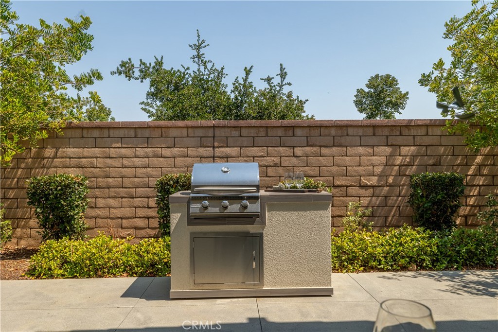 24405 Arroyo Drive