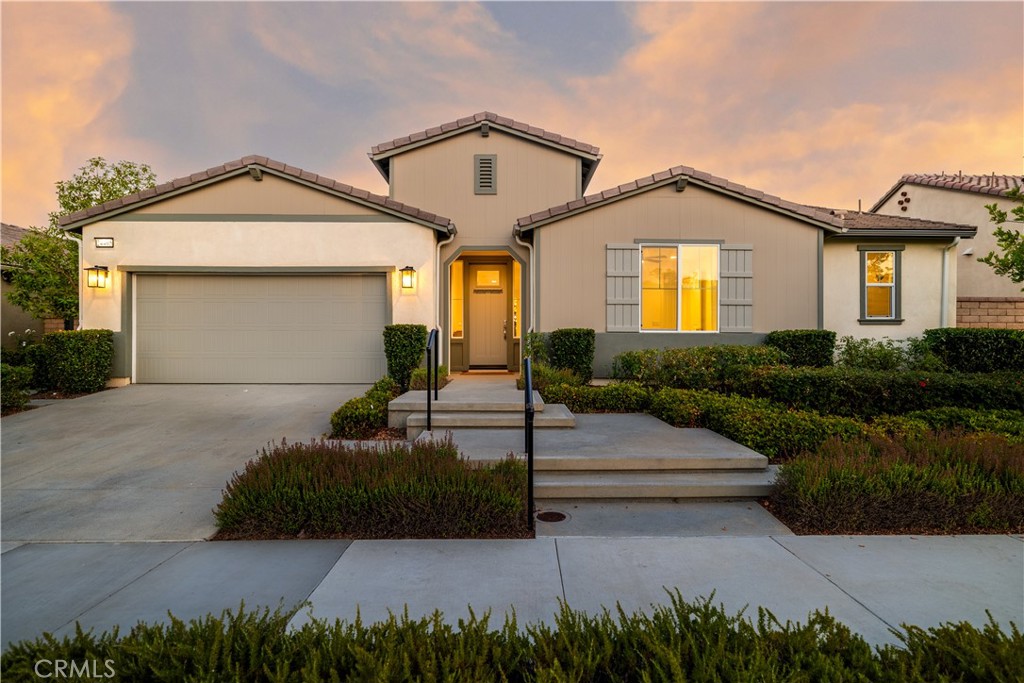 24405 Arroyo Drive