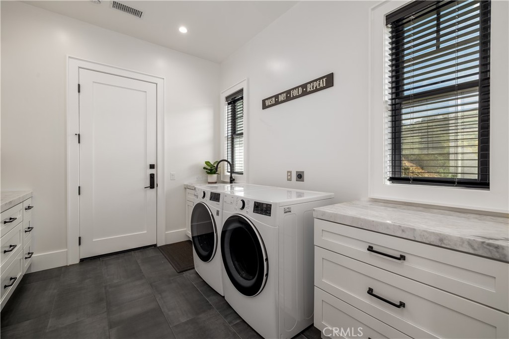 3325 Sagewood Hills Road