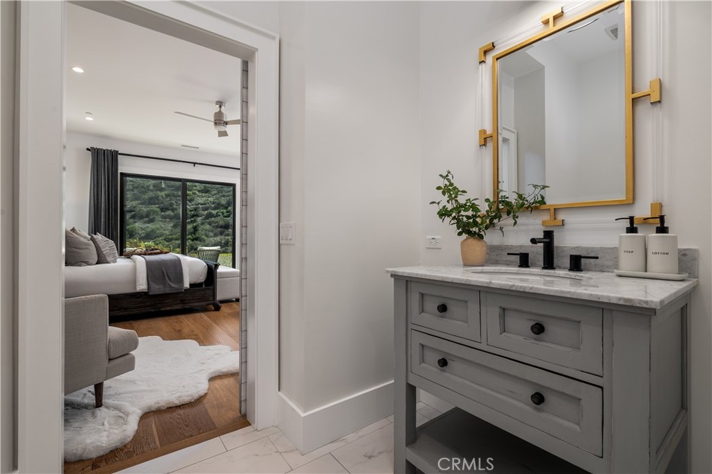 3325 Sagewood Hills Road