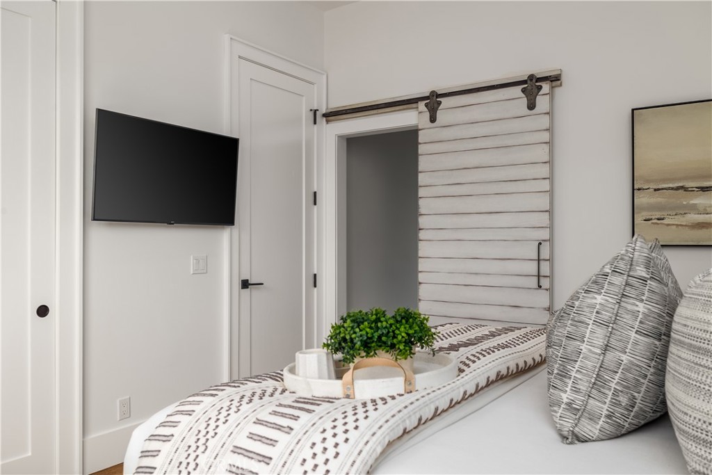 3325 Sagewood Hills Road