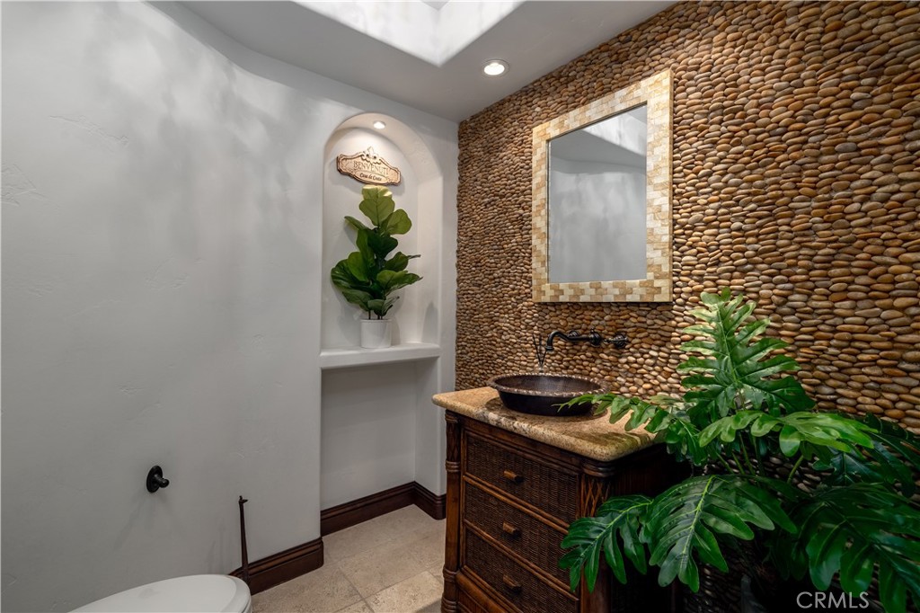 22986 Gray Fox Drive