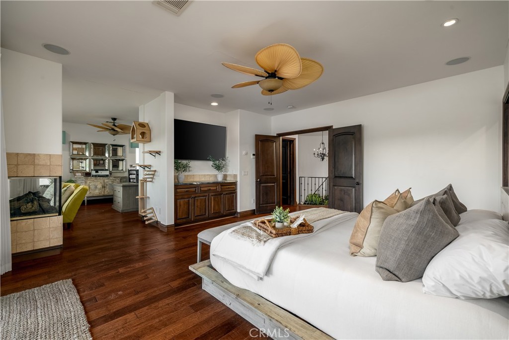 22986 Gray Fox Drive