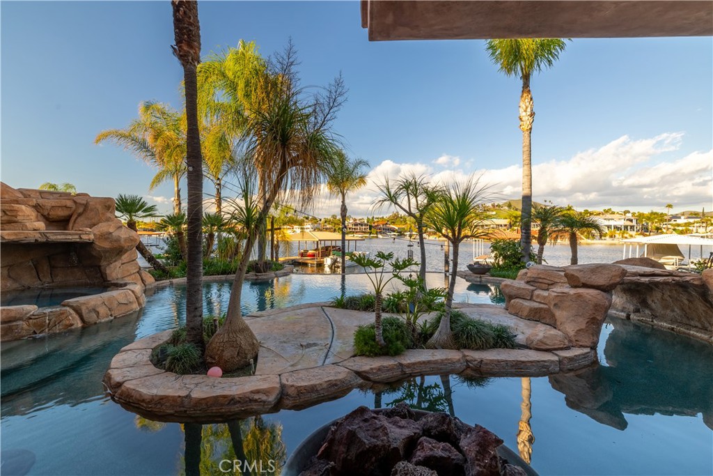 22986 Gray Fox Drive