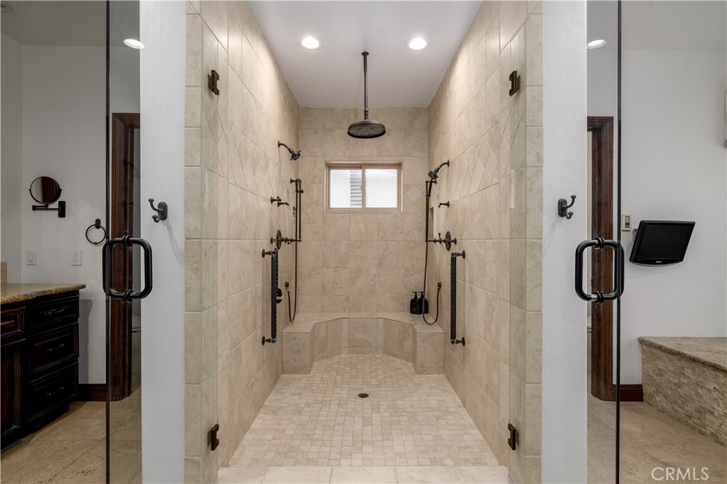 22986 Gray Fox Drive