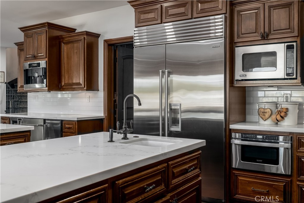 22986 Gray Fox Drive