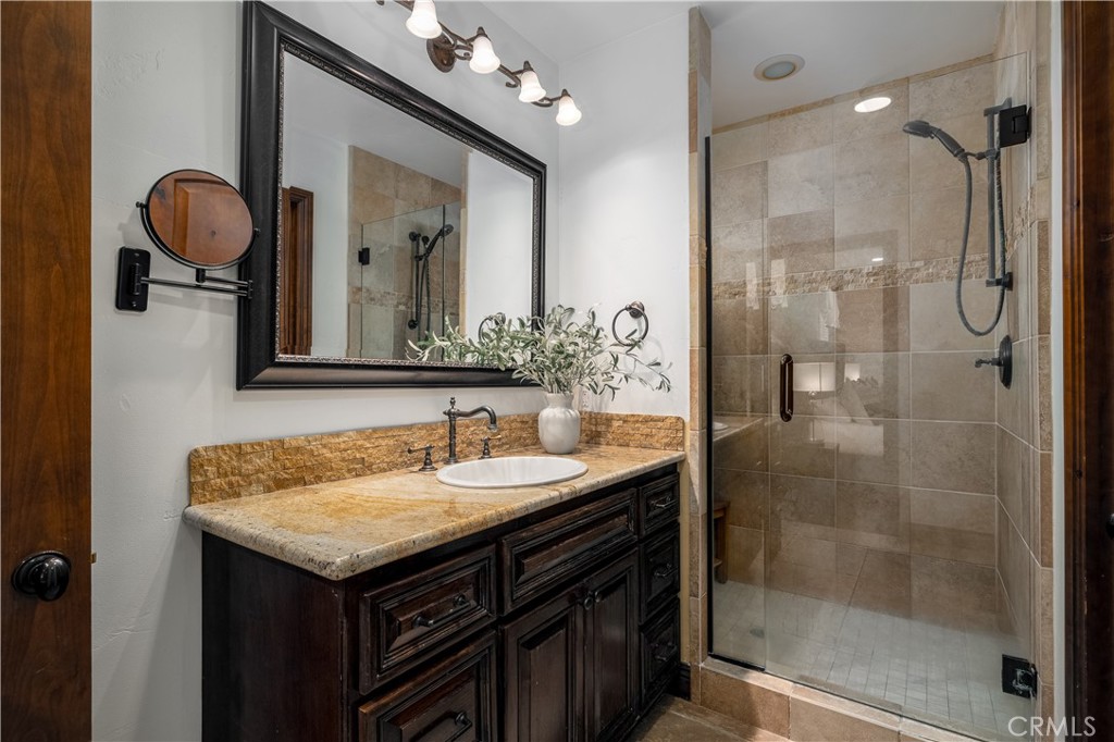 22986 Gray Fox Drive