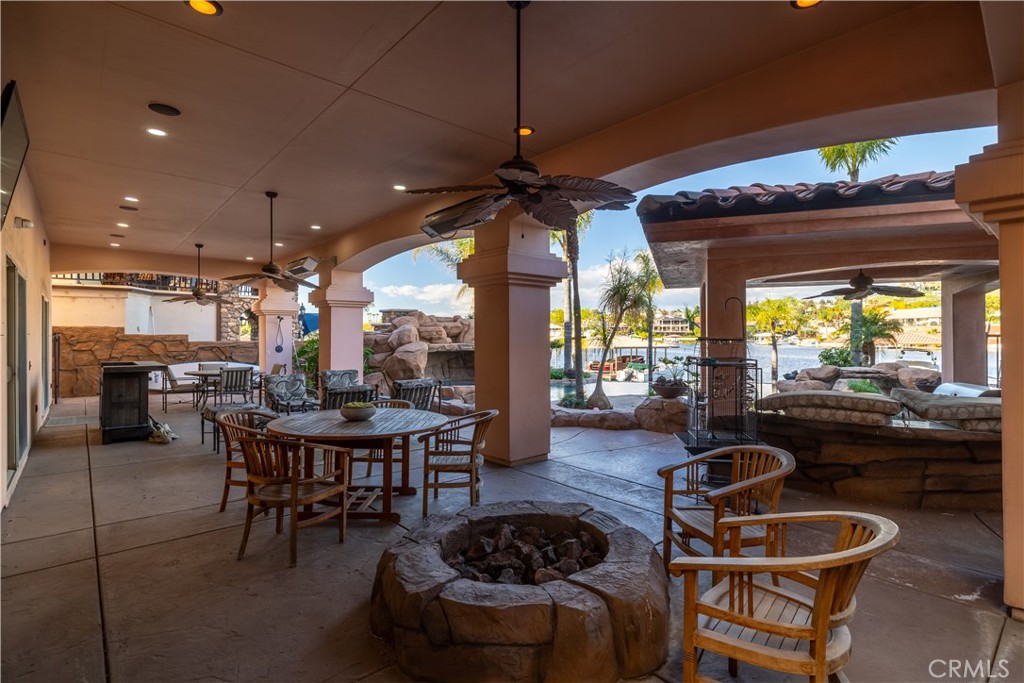 22986 Gray Fox Drive