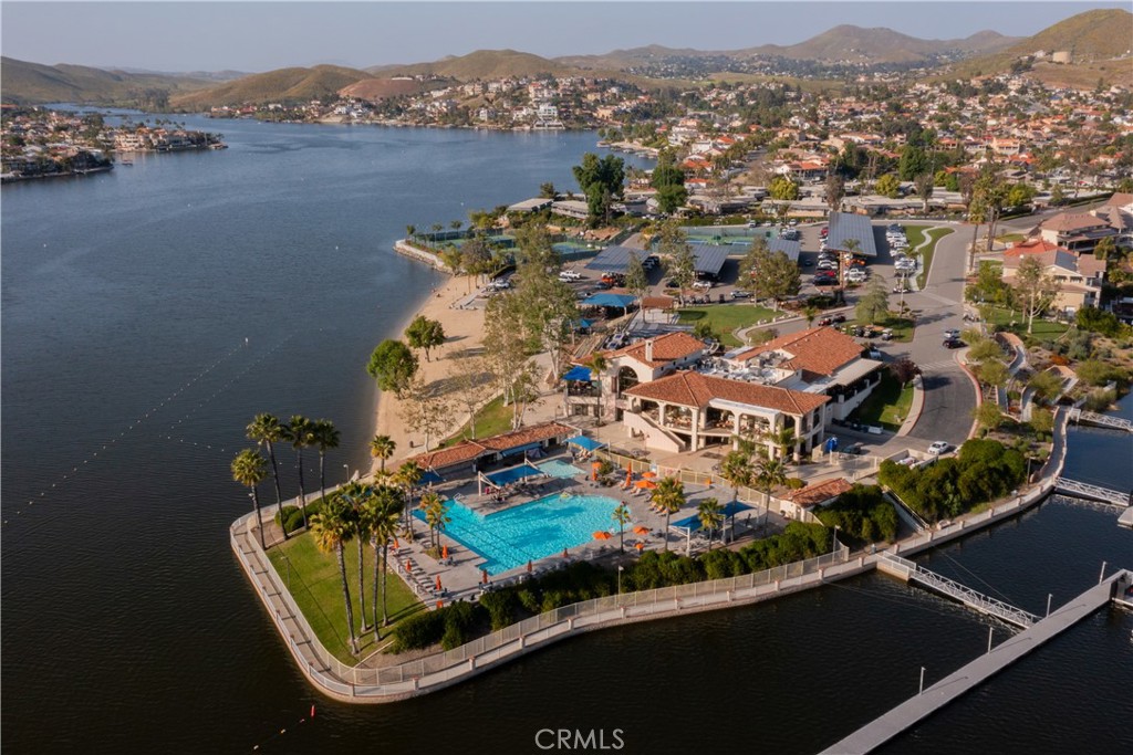 22986 Gray Fox Drive