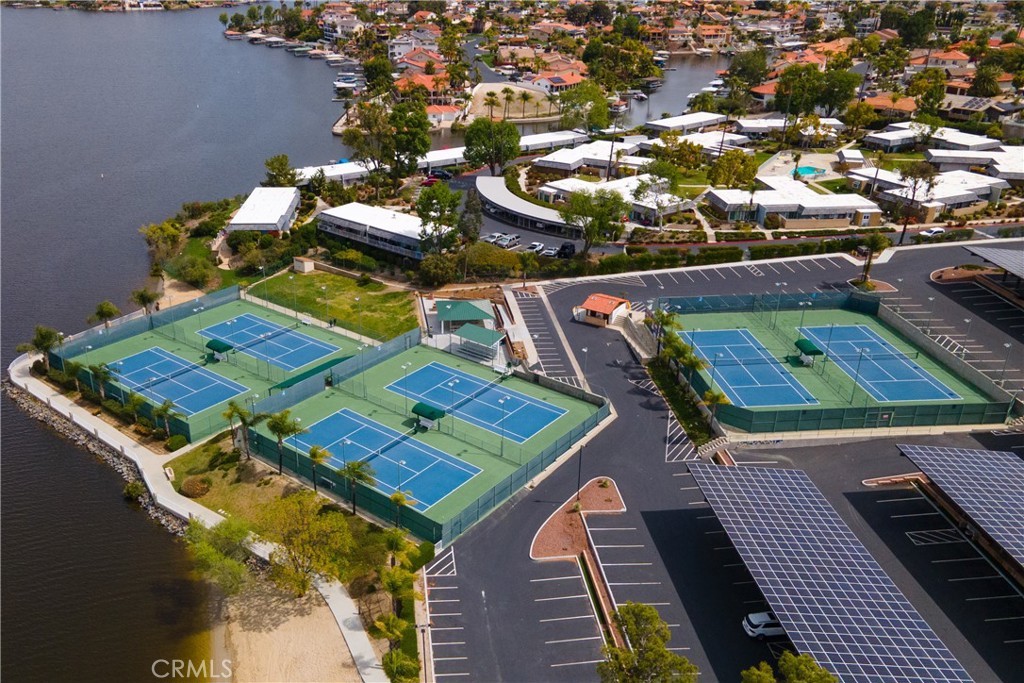 22986 Gray Fox Drive