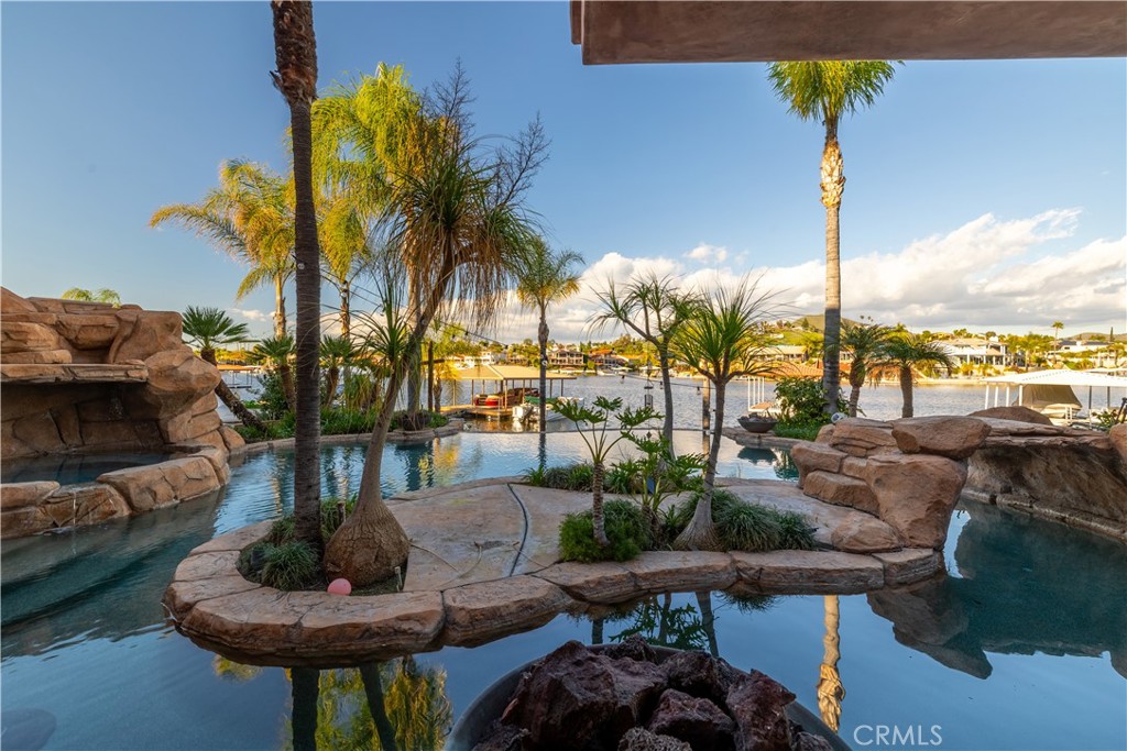 22986 Gray Fox Drive