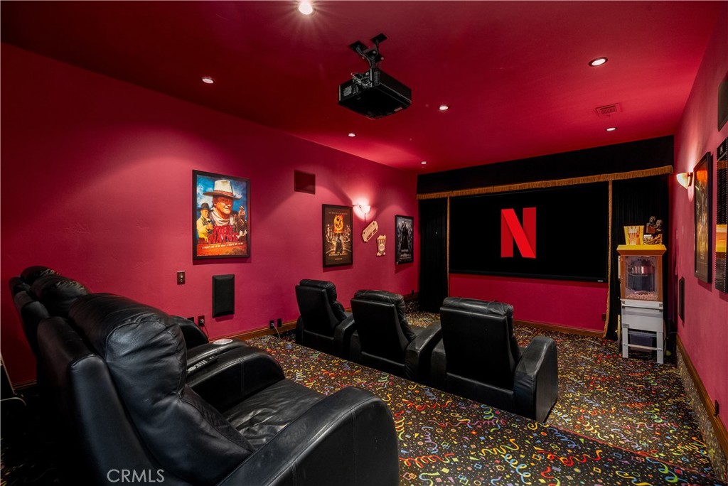 22986 Gray Fox Drive