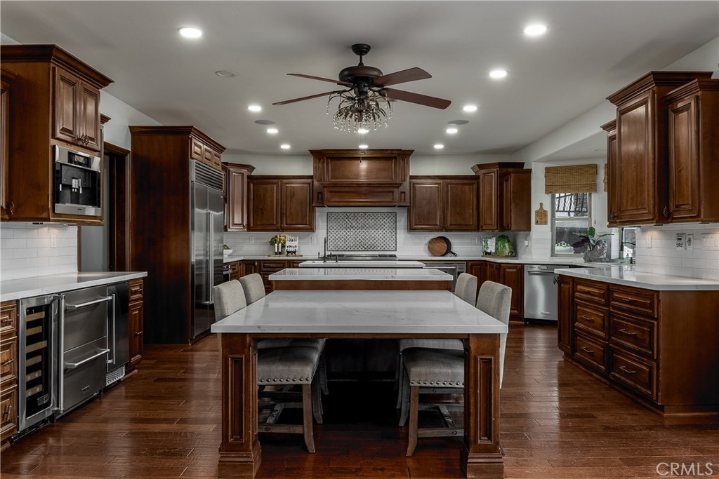 22986 Gray Fox Drive