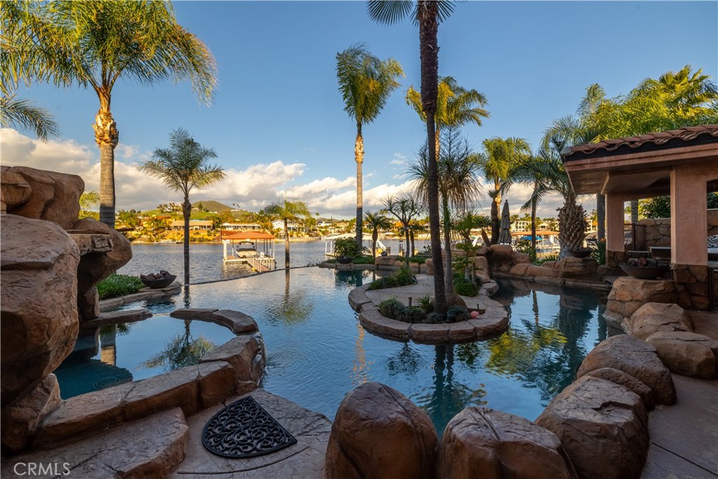 22986 Gray Fox Drive