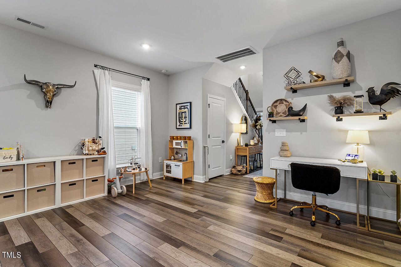 3165 Secret Passage Way