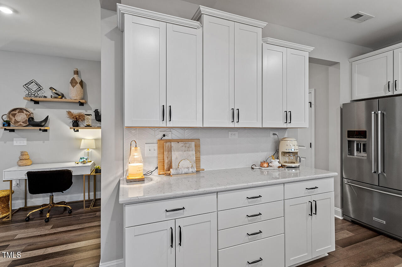 3165 Secret Passage Way