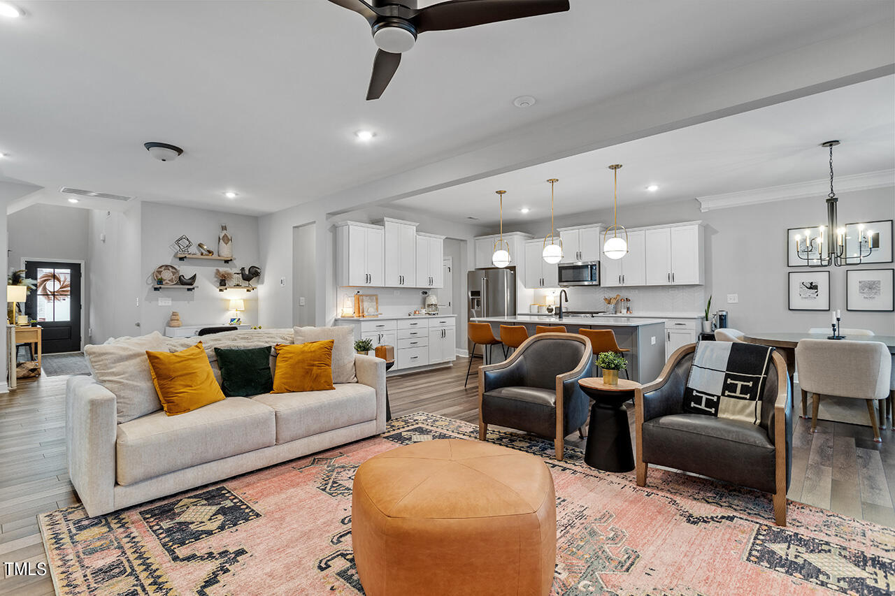 3165 Secret Passage Way