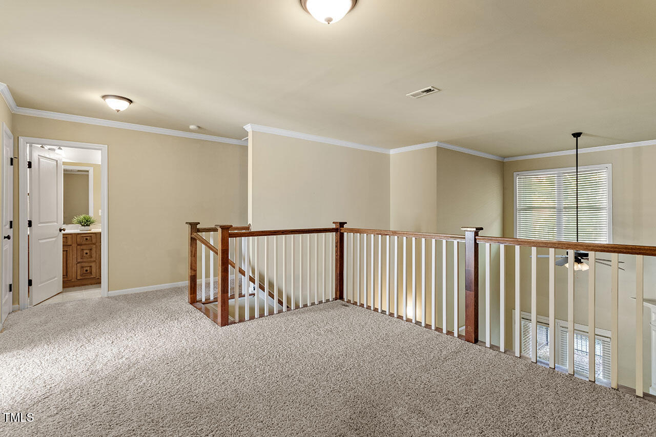 856 Queen City Crescent