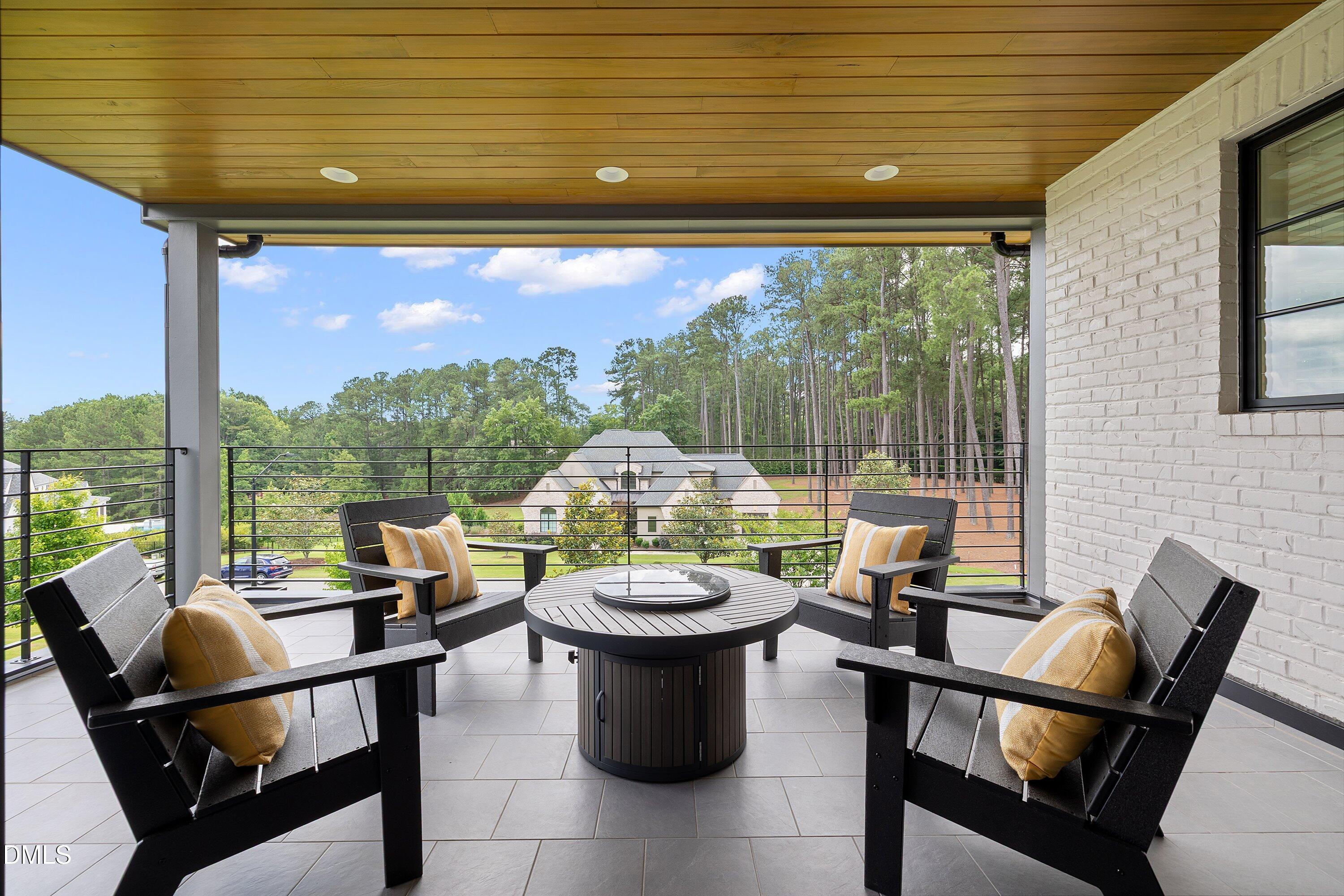1640 Estate Valley Lane