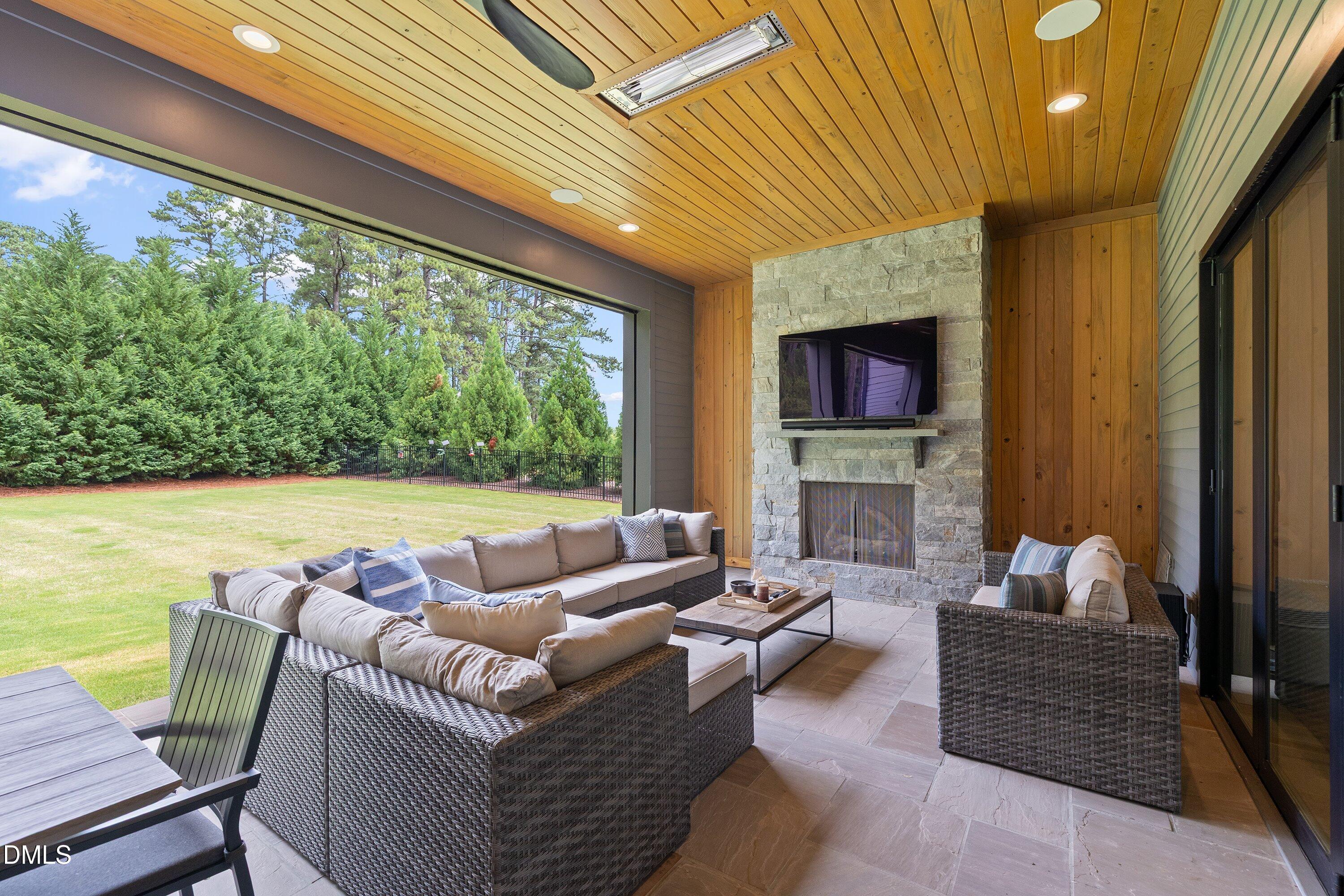 1640 Estate Valley Lane