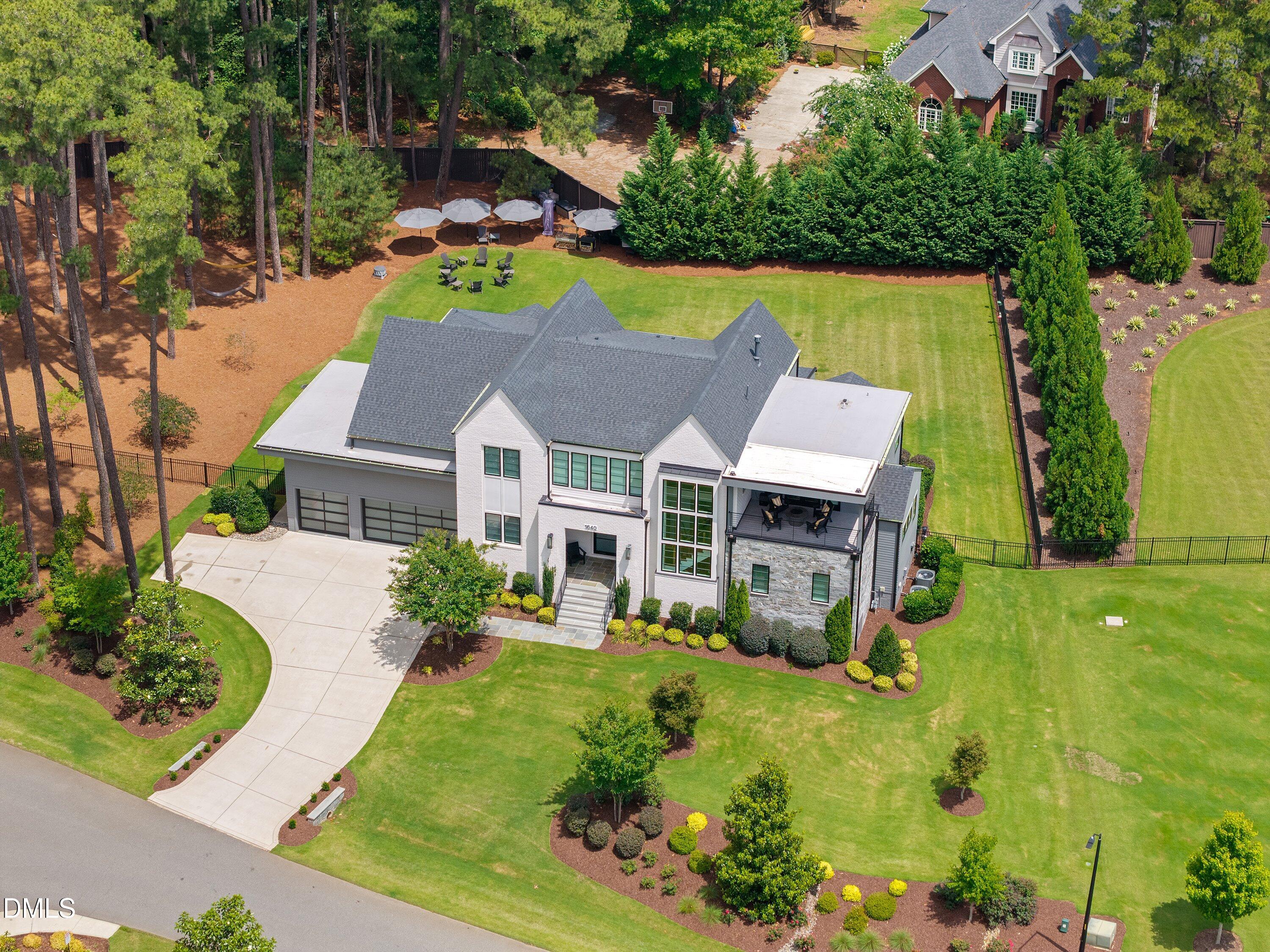 1640 Estate Valley Lane