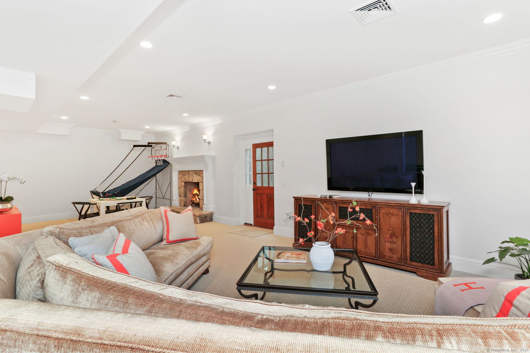 3 Plunkett Place