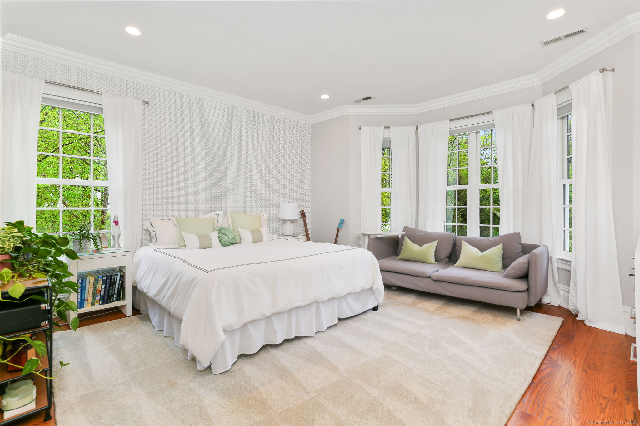 3 Plunkett Place