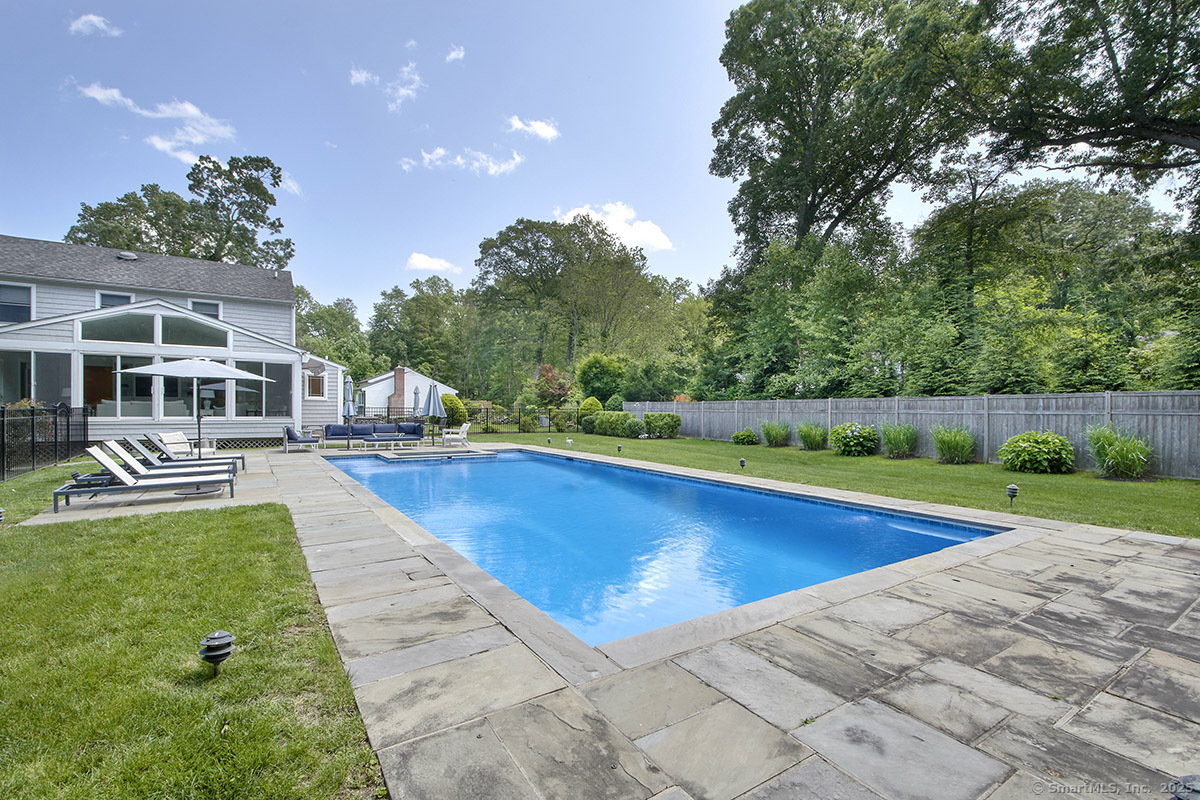 14 Jennifer Road
