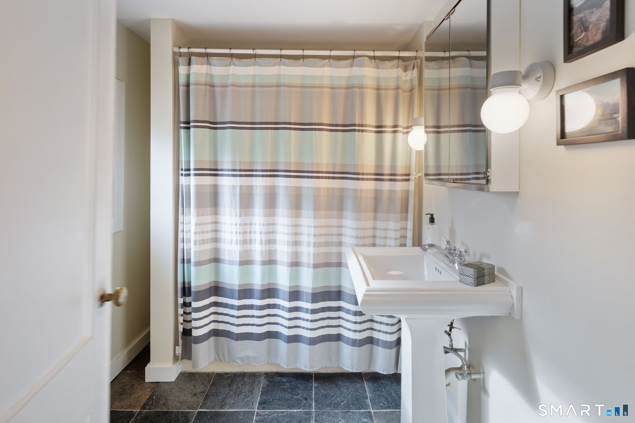 135 Comstock Hill Road