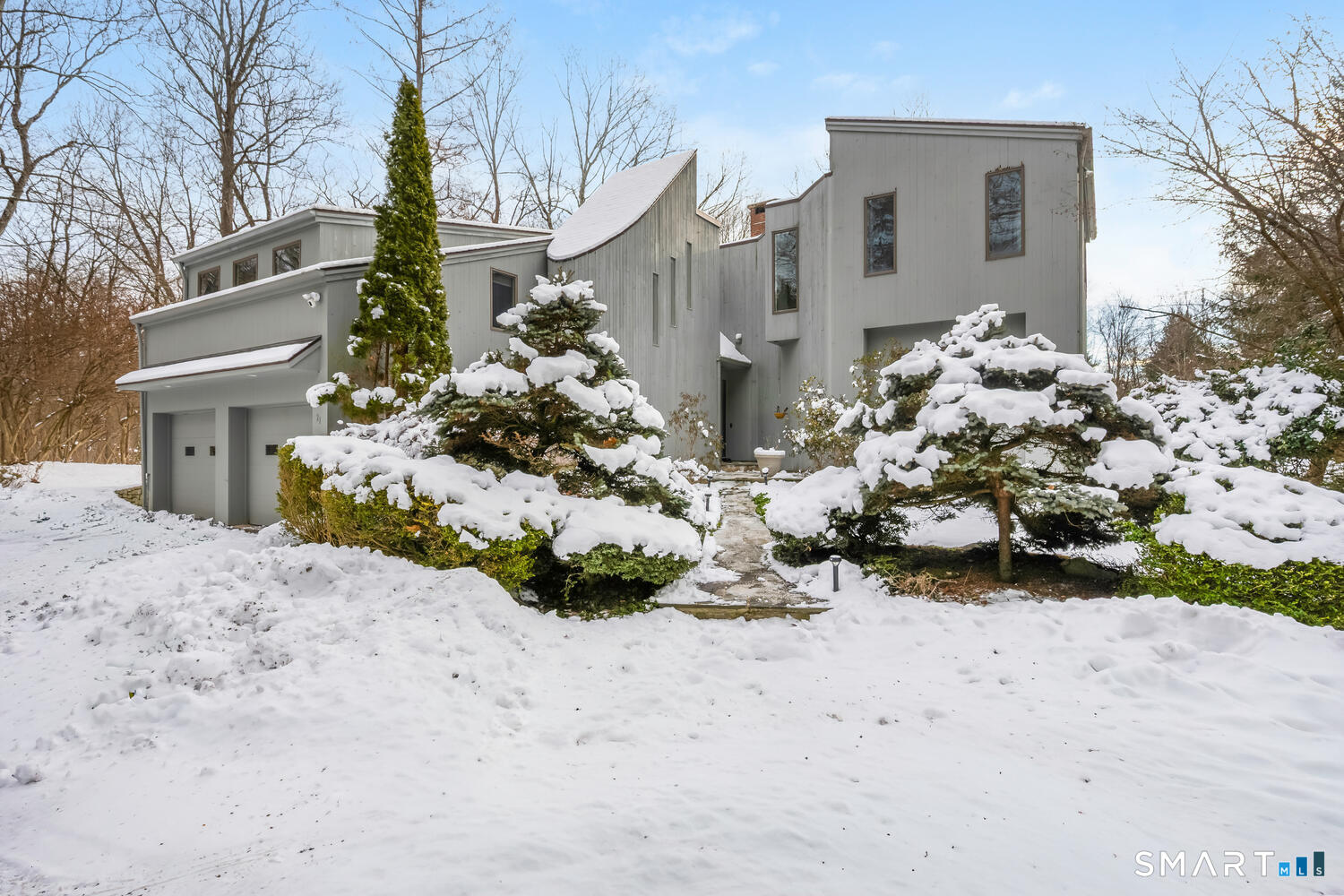 21 Olmstead Hill Road