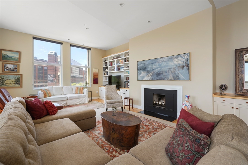 221 Columbus Ave # 301