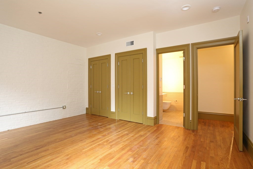 144 Lincoln Street # 4