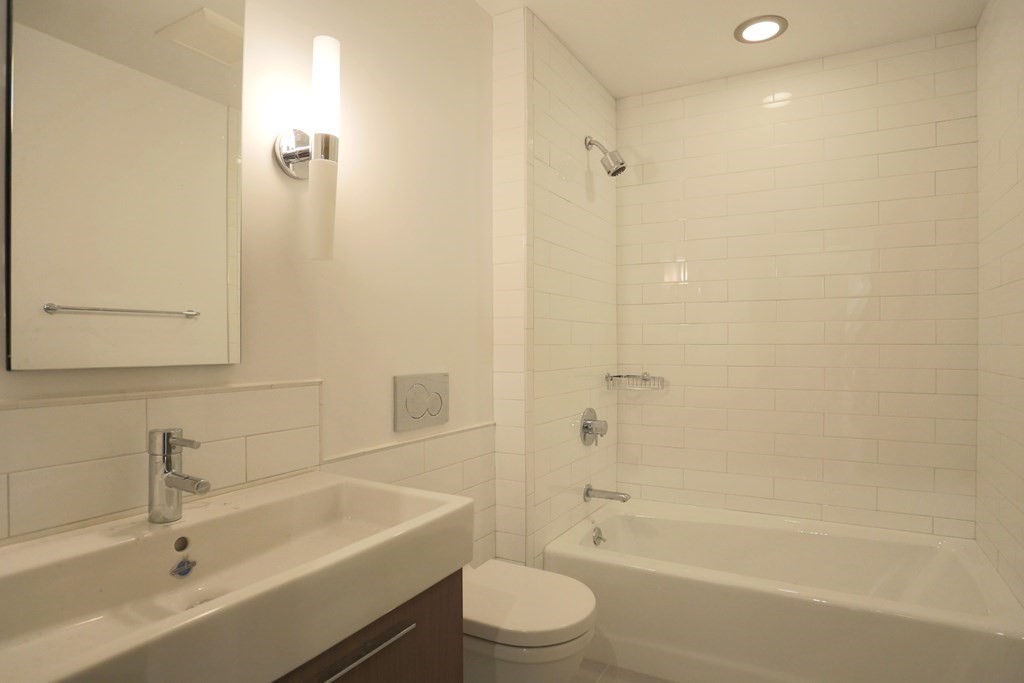 144 Lincoln Street # 4