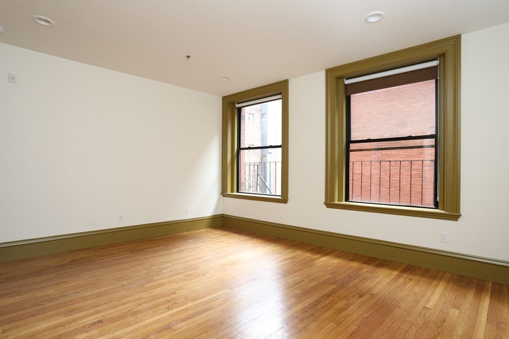 144 Lincoln Street # 4