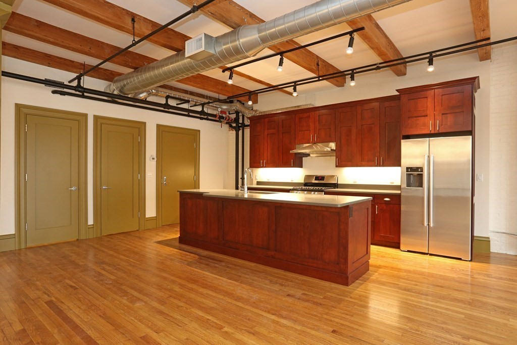 144 Lincoln Street # 4