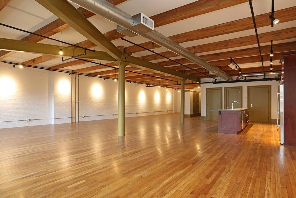 144 Lincoln Street # 4