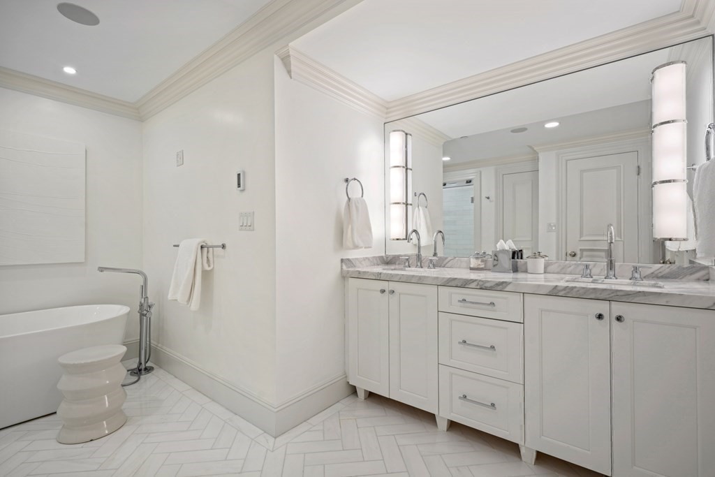 361 Beacon Street # 2