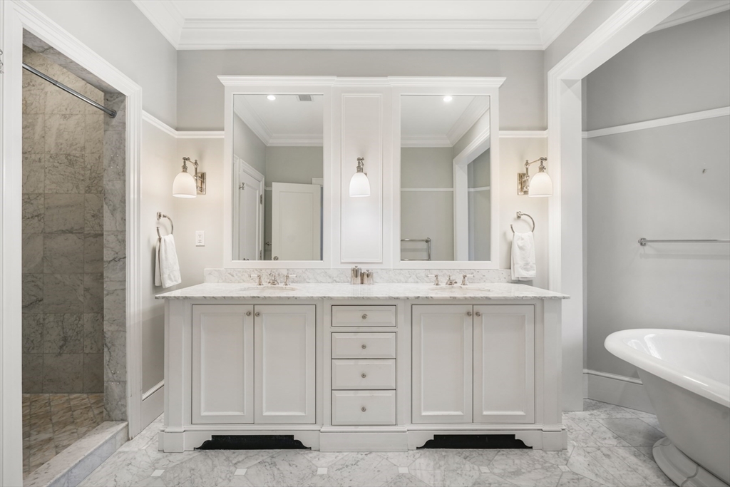 314 Commonwealth Ave # 2
