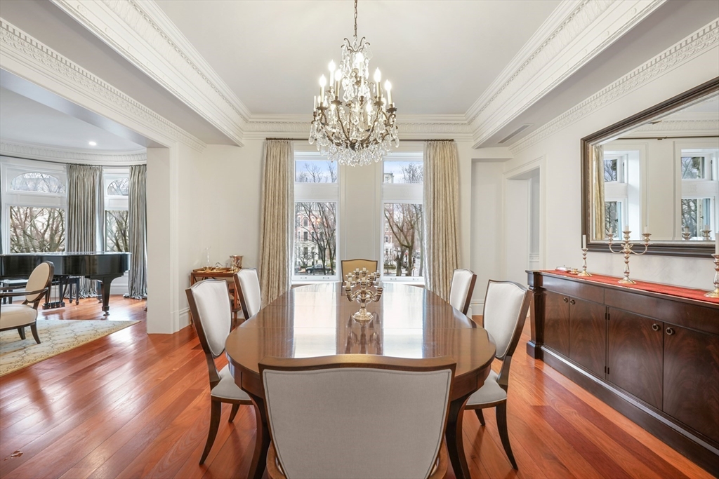 314 Commonwealth Ave # 2