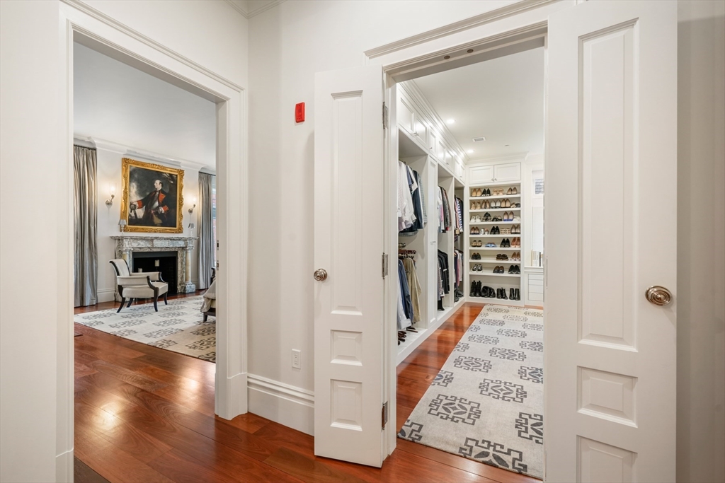 314 Commonwealth Ave # 2