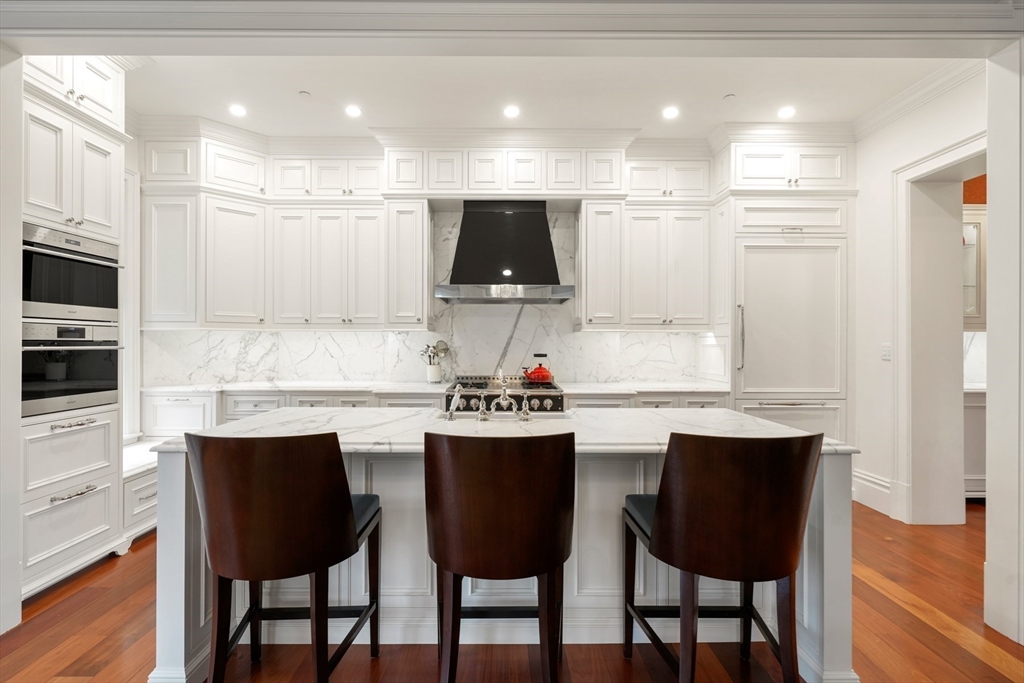 314 Commonwealth Ave # 2