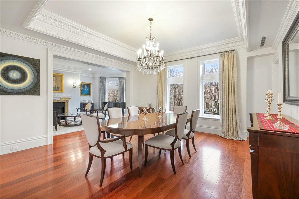 314 Commonwealth Ave # 2