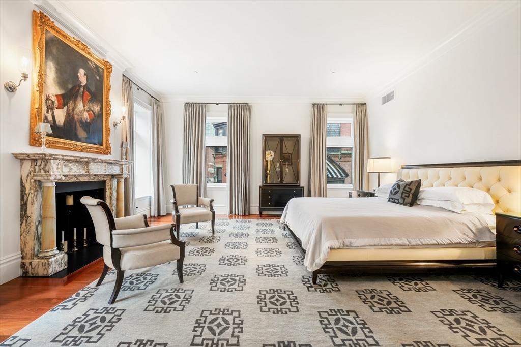 314 Commonwealth Ave # 2