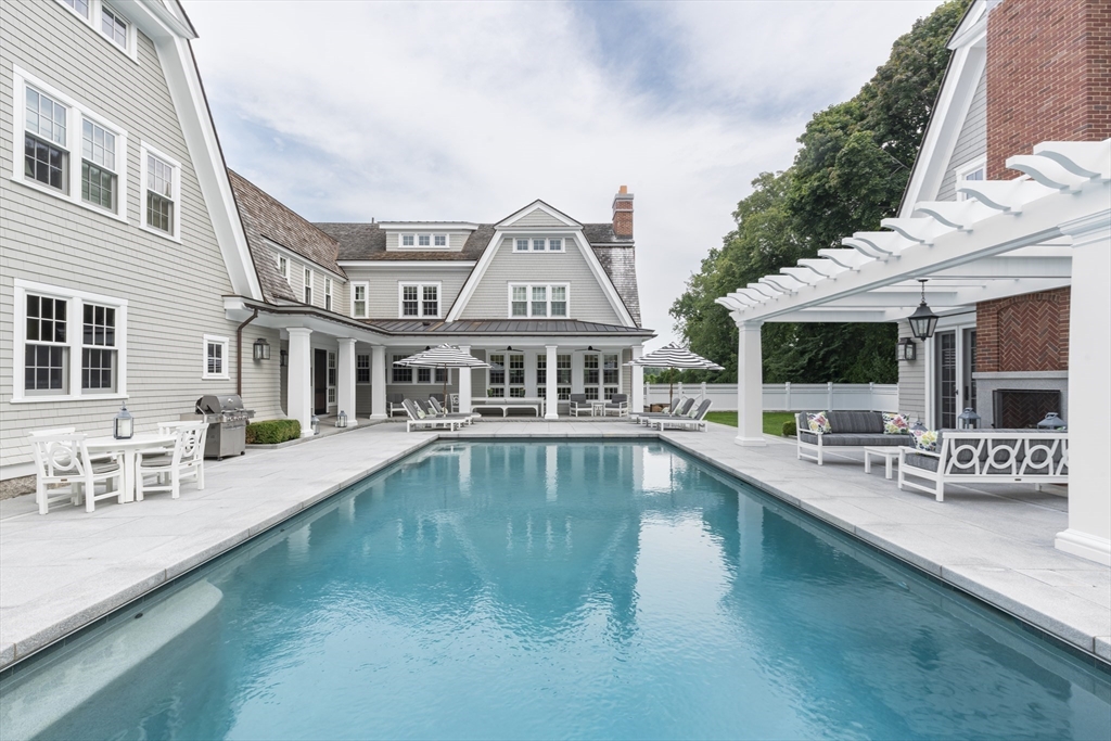 21 River Lane
