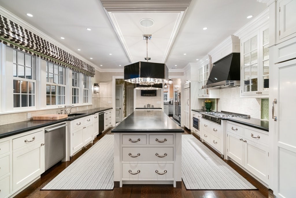 21 River Lane