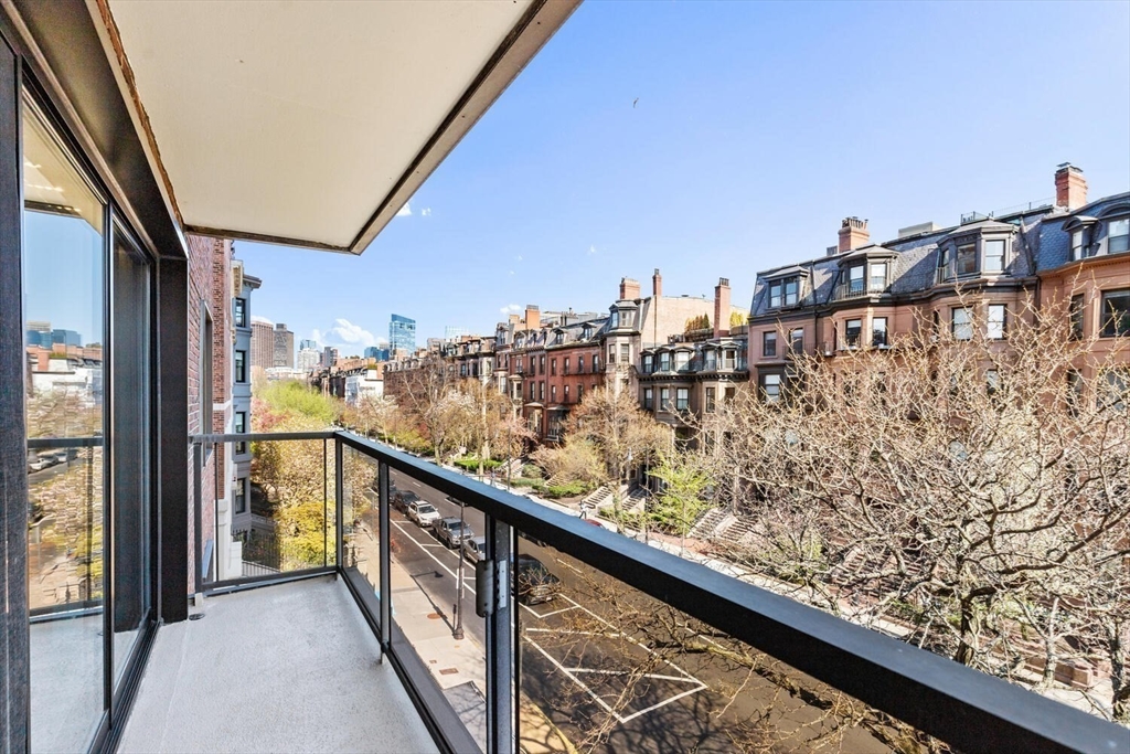 180 Beacon St # 4A