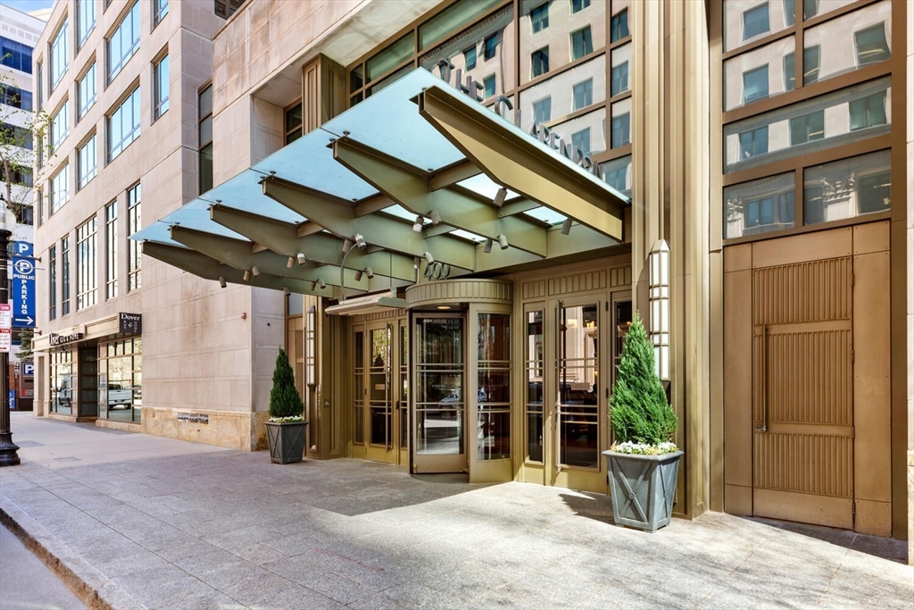 400 Stuart Street # 15K