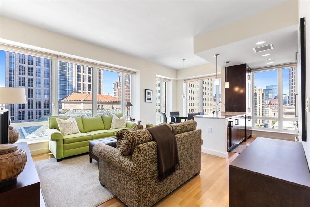 400 Stuart Street # 15K